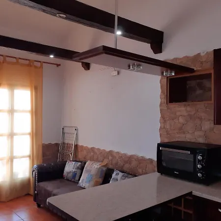 Beautiful Coastline Bungalow Near The Ocean 50 M