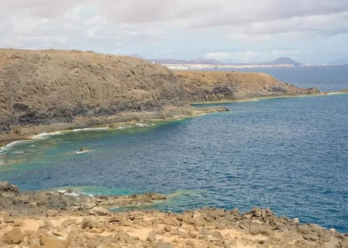 Beautiful Coastline Bungalow Near The Ocean 50 M Διαμέρισμα